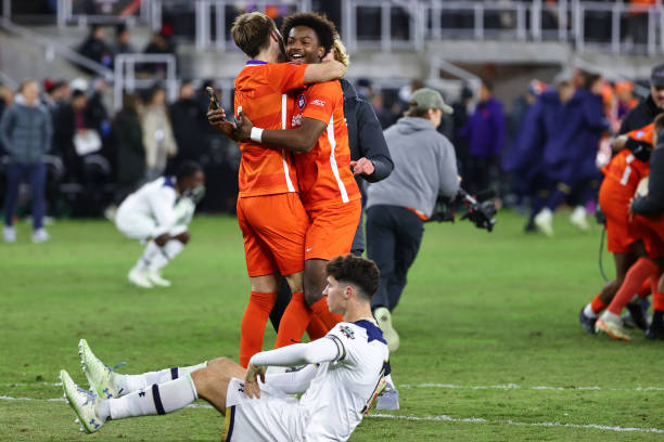 引来了广泛 引来了广泛