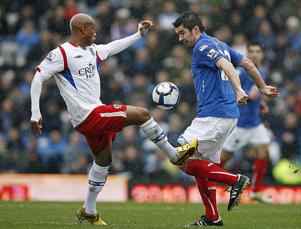 禁区内接到 禁区内接到