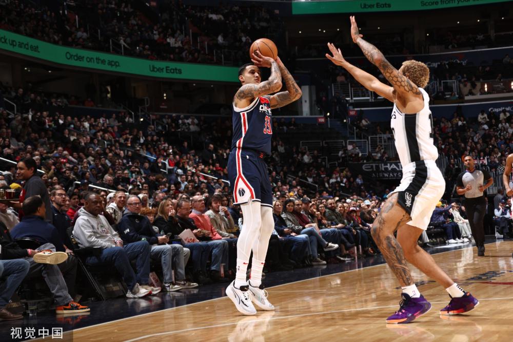 记者：西汉姆联有意3500万镑引进伊普斯维奇中场哈钦森.