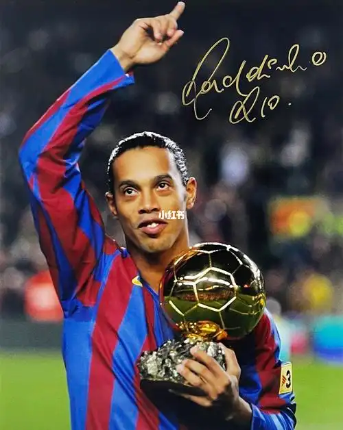 斯洛特：失去4名首发球员不寻常；买中卫？若有机会就会行动.